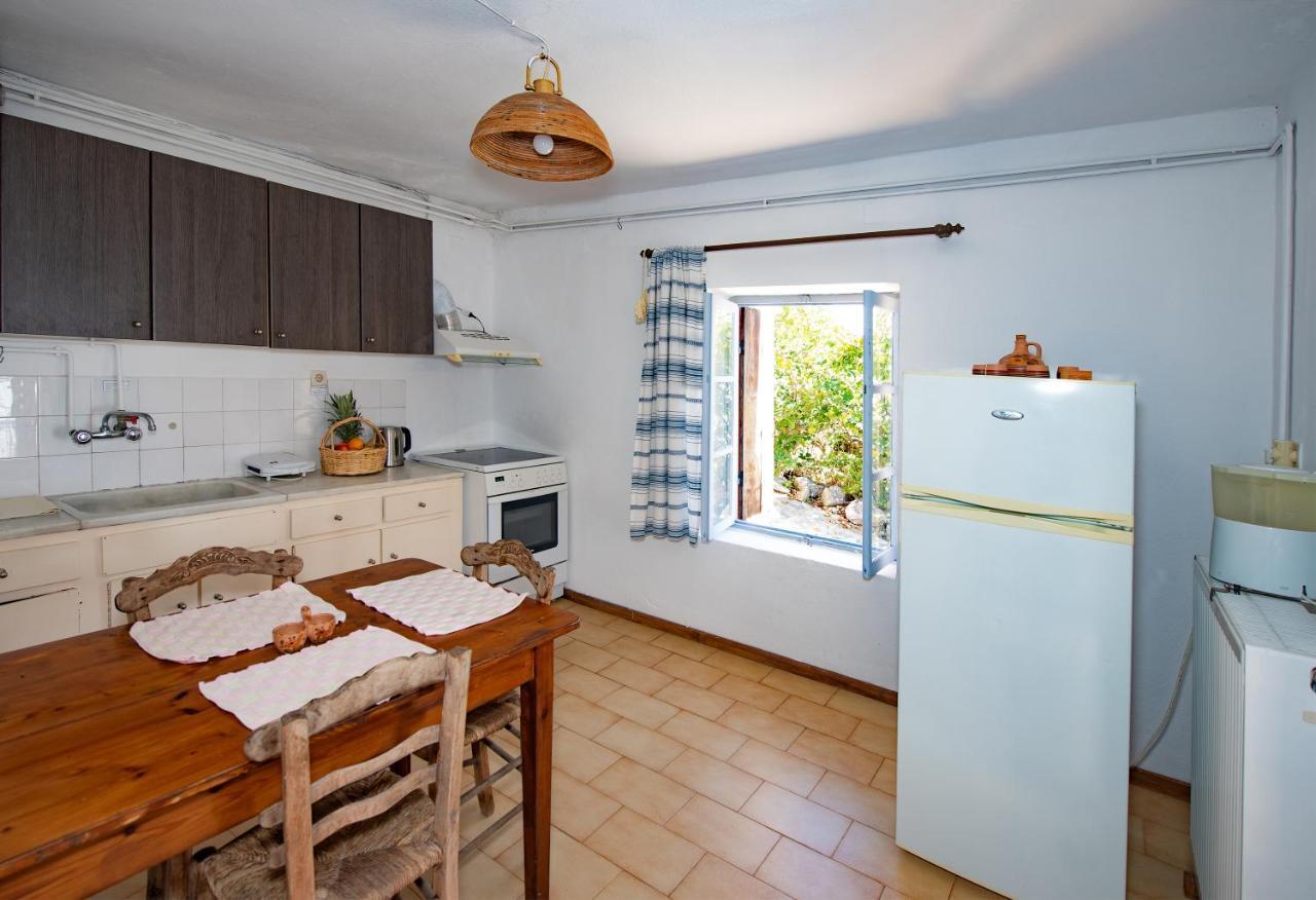 Asteri Apartments Alónnisos المظهر الخارجي الصورة